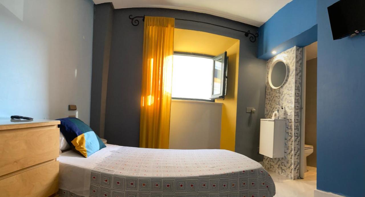 إل بويرتو دي سانتا ماريا Baobab Hostal المظهر الخارجي الصورة
